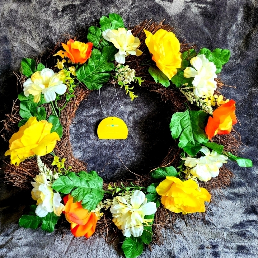 NWT spring summer blooming floral Rose Daisy Greenery leaves door wreath